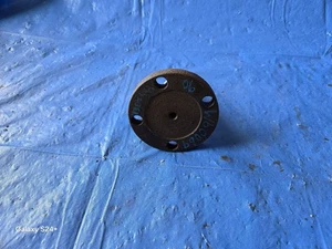 Brida de nudillo/trozo trasero de 4 orificios para caravana 84-95 193341 - Imagen 1 de 2