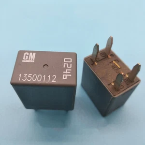 GM 13500112 12VDC Buick Chevrolet Radiator Fan/Cooling Fan & Vacuum Pump Relay - Picture 1 of 1