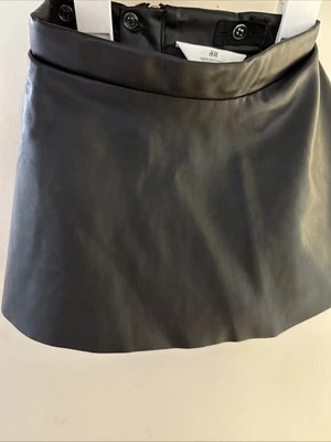 katie j nyc 女孩皮裙 — 第 1/3 张图片