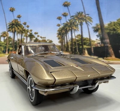 Franklin Mint 1963 Corvette Z06 Fuelie Coupe - Седло из стекловолокна 1:24 LE - Изображение 1 из 4