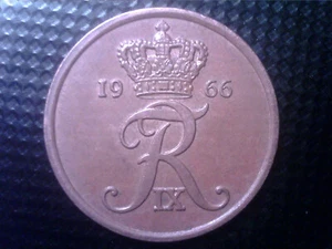 DENMARK 5 ORE 1966 APR27F - Picture 1 of 2