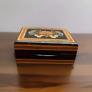 Vintage deutsche handbemalte Holz Schmuck Andenken Box Made in Germany aufklappbar - Bild 1 von 8
