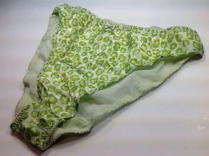 Women Panties,Bikinis Secret Treasures Size 7 Green Shiny Floral Soft - Picture 1 of 8