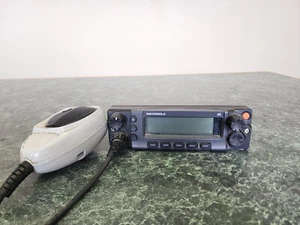 Cabezal de control remoto móvil Motorola Radio 05 APX XTL con micrófono - Imagen 1 de 13