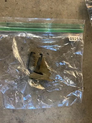 Cable acelerador soporte montaje motor Porsche 944 S 944S Foto 1 de 4