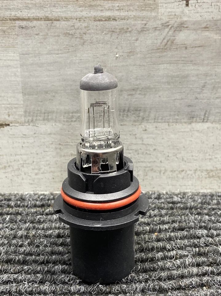 Лампа фары NOS Eiko 9004-STE подходит для автомобилей, перечисленных в таблице - Изображение 1 из 4