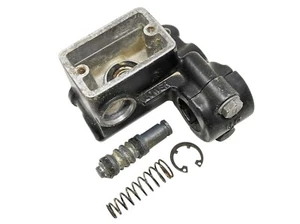 85 Suzuki LT230GE 230 Quadrunner Front Brake Master Cylinder Asy - Picture 1 of 13