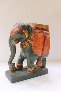 Antica statua elefante colorata in legno intagliato a mano, Patan Gujarat NH3515 - Foto 1 di 12