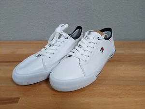 READ! Tommy Hilfiger Womens Womens Fauna Lace-Up Sneakers, WHITE, Size 10M - Picture 1 of 8