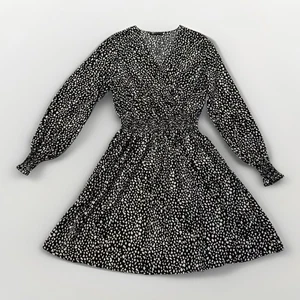 Hübsches Gartenkleid Gr. M schwarz weiß Rüschen Stretch lang Ballonärmel Punkte - Bild 1 von 12