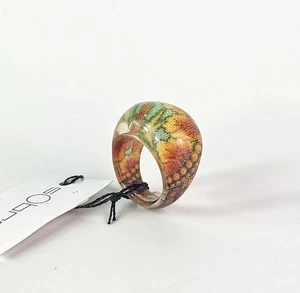 Sobral Tecido Romantica Ornate Print Fabric Inclusion Artist Made Ring Size 8 - Picture 1 of 6