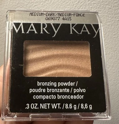 Mary Kay MEDIUM TO DARK Bronzing Powder 069077 - Image 1 of 2