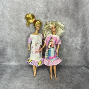 Menge (2) 1966 Vintage Barbie Puppe Made in China 1966 Nachthemden Pyjama selten - Bild 1 von 4