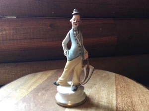 Capodimonte Viertasca Standing Clown with Umbrella 6” Porcelain Figurine - Picture 1 of 3