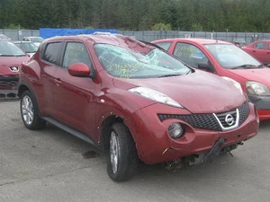 NISSAN JUKE REAR WIPER ARM BREAKING ENGINE DAMAGED BUMPER SPARES PARTS MIRROR - Picture 1 of 6