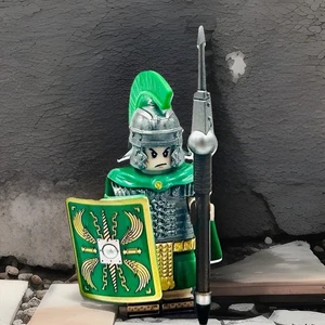 #1107 - Roman Warrior (Green) - Picture 1 of 1