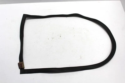 Nuevo de Lote Antiguo Original Porsche 356 Cuarto Ventana Sello (644-543-905-00) Foto 1 de 4