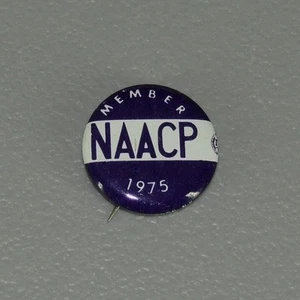 Pulsante spilla protesta causa litografia latta membro NAACP nero diritti civili 1975 - Foto 1 di 3