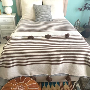 Moroccan Brown Throw Blanket,Tassels Pom Pom Throw Blanket, - Picture 1 of 3