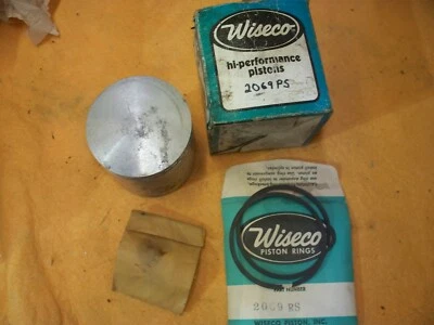 Vintage Snowmobile JLO L440/2 1970 435cc Std Bore Wiseco piston Kit NEW 2069PS - Image 1 of 3