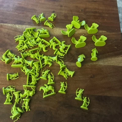 Risk The Lord of the Rings Trilogy Edition Replacement Green Army 50+ Pieces - Image 1 of 4