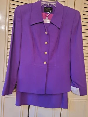 Roberto Valentino 100% Wool Womens Skirt Suit  Size 6 Purple NWT $550 - Image 1 of 4