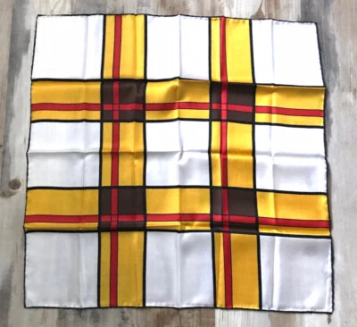 Bufanda de Seda Vintage Años 50 Mod Rockabilly Negra Roja Amarilla Blanca Cuadrada 26 X 26 Foto 1 de 2