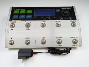 TC-HELICON VoiceLive 3 Effects Pedal Vocal Guitar Loop Processor w/ Box Tested - Picture 1 of 9