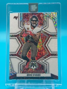 Mike Evans Panini 2022 Mosaic White Sparkle Prizm SSP - Foto 1 di 2
