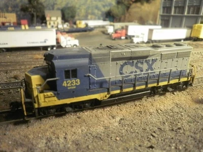 ATLAS N SCALE CSXT GP-30 YN2 RD#4233 - Image 1 of 4