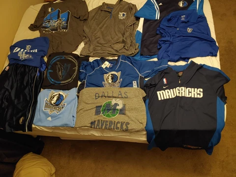 13 Piece Dallas Mavericks Gear Collection NBA Mavs Shirts Shorts Cover