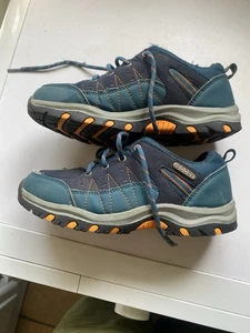 Mountain Warehouse Kids Walking Shoes /boots Size 4 - Picture 1 of 5