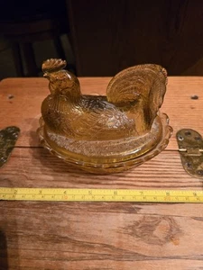 L. G. Wright Rooster  Golden Yellow "Hen On Nest" Candy Dish - Picture 1 of 8