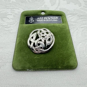 Broche nudo tono plata celta "Lindisfarne" arte peltre hecho en Escocia - Imagen 1 de 6