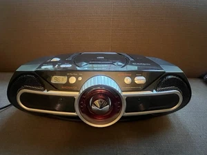 Boombox stereo Magnavox MCS 220 17 AM/FM/CD con suono MEGA - testato - Foto 1 di 14