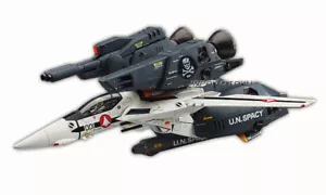 MACROSS 1/48 VF-1S/A STRIKE/SUPER VALKYRIE Fighter Model kit - Picture 1 of 4
