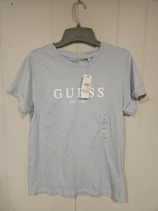 Neu mit Etikett Guess Damengröße XSmall hellblaues Logo-T-Shirt 100 % Baumwolle Rollbündchen - Bild 1 von 5
