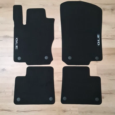 汽车脚垫丝绒适用于梅赛德斯 GLE W166 地毯黑色防水汽车衬垫 — 第 1/4 张图片