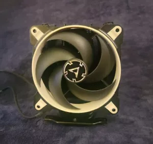 ARCTIC Freezer 34 eSports DUO Tower CPU Cooler with BioniX PSeries case fan - Picture 1 of 3
