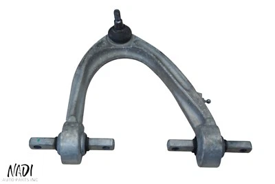 Brazo de control superior derecho delantero derecho Ferrari California 2009-2014 OEM 235137 Foto 1 de 4