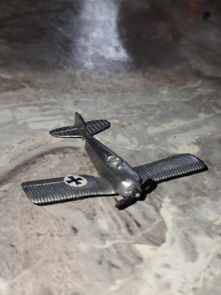 JUNKERS J10 #604 DIE CAST PLANE, VTG. GERMAN WWI – PROP & WHEELS INTACT 2.25"x3" - Image 1 of 3