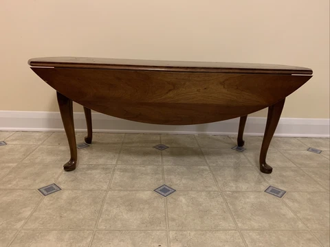 STATTON OLD TOWNE SOLID CHERRY QUEEN ANNE COFFEE TABLE Cover