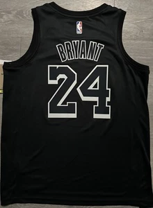 Kobe Bryant #24 Lakers Commemorative Black Jersey- 2XL - Picture 1 of 2
