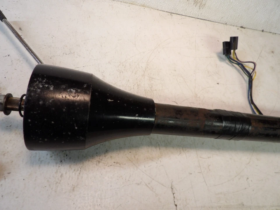 Coluna de direção Chevrolet Corvair 1966 - Imagem 1 de 4