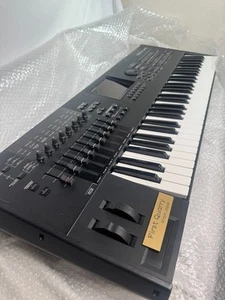 Yamaha Motif XF6 Keyboard Music Production Synthesizer Musical instrument - Picture 1 of 13