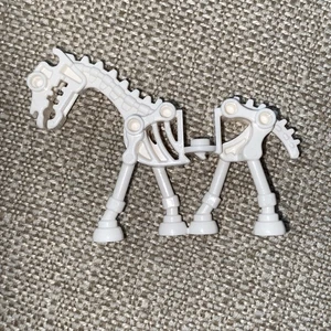 Lego Esqueleto Caballo Figura Castillo - Imagen 1 de 2