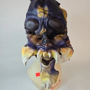 The Paper Magic Group alien Vampire Fly latex mask Halloween 1998 big eyes NICE! - Picture 1 of 3
