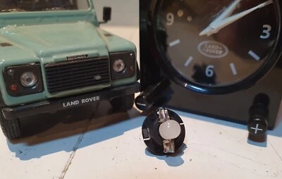 Land Rover Interior Clock Defender TDCI 2007-2016 Dash Green OEM LED Light Bulb - Image 1 of 4