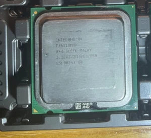 Pentium 4 D 840 Extreme Edition 3.2Ghz LGA775 800Mhz FSB 2MB SL8FK Rare Retro - Picture 1 of 1