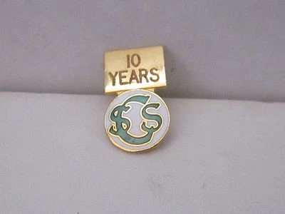 Lapel Pin SCS 10 Years,Gold Tone,Enamel Green & White - Image 1 of 4